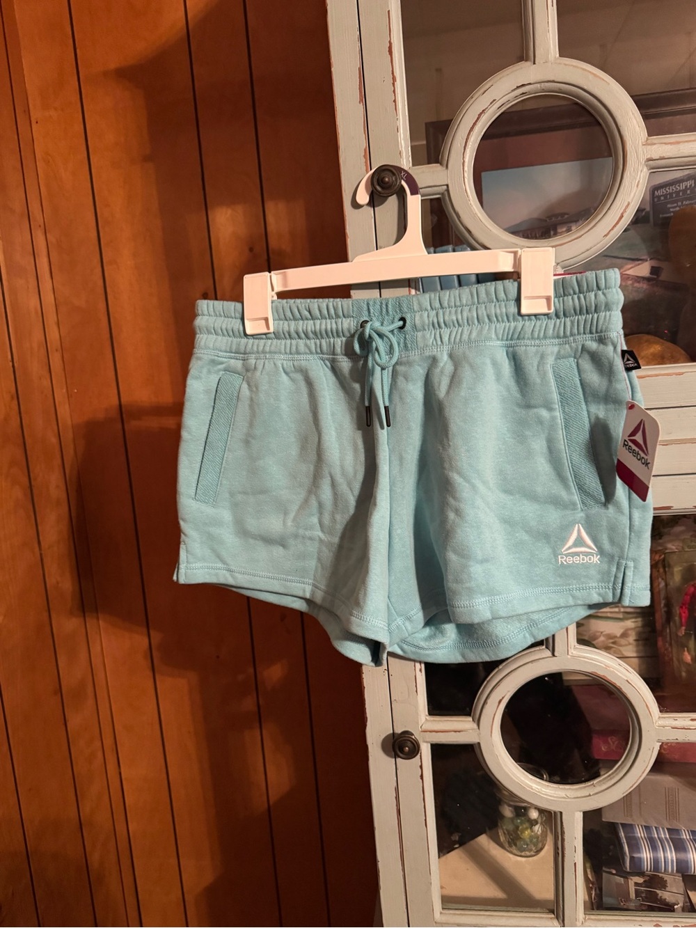 Reebok Women's Aqua Drawstring Athletic Shorts NWT Size M B16